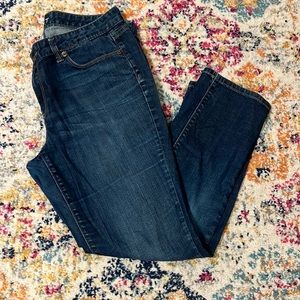 Women’s LOFT 12P 31P petite Modern Straight 5 pocket jeans, no distressing